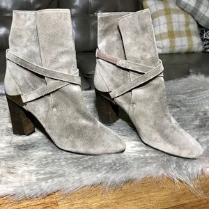 Lanvin Taupe Suede Ankle Calf Booties Sz40 Stacked